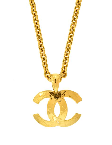 chanel gold necklace